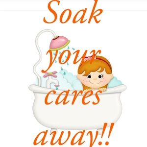 SOLD OUT! 4/$25 Bath Bombs Large 5oz - 5.5oz